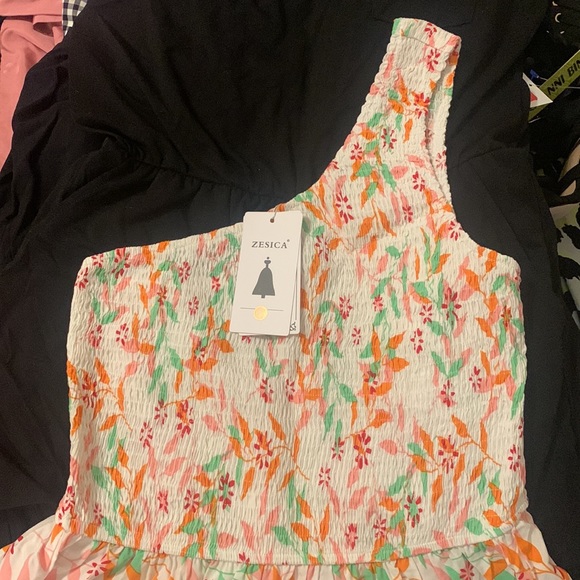 NWT ZESICA One Shoulder Floral Midi Dress - Picture 4 of 5